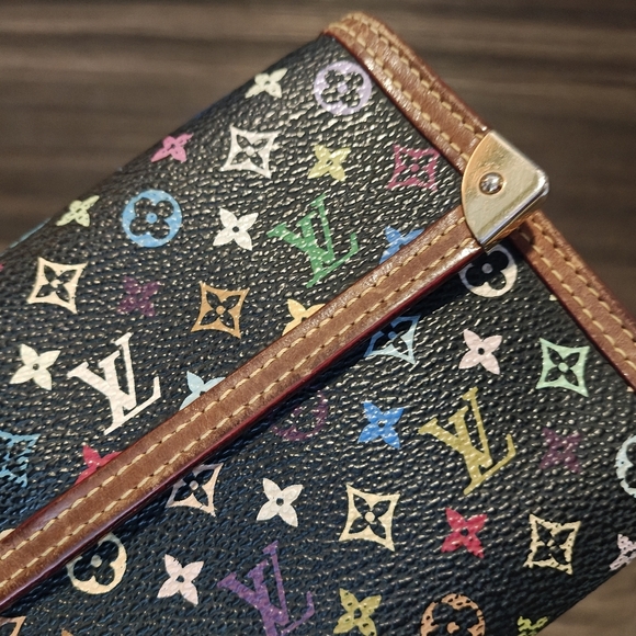 Takashi Murakami x Louis Vuitton Black Monogram Multicolore International Wallet - Picture 2 of 12